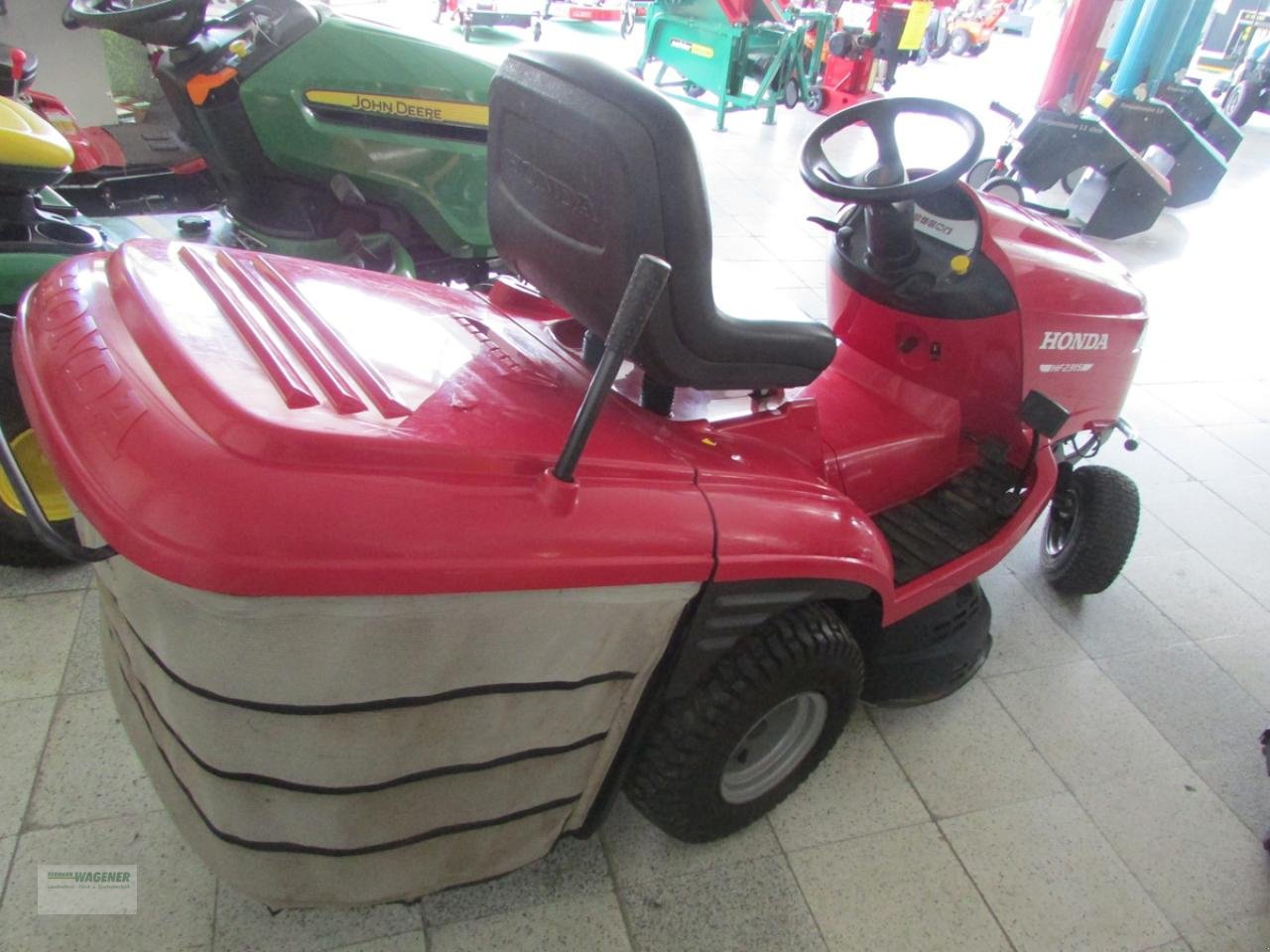 Rasentraktor typu Honda HF 2315 K3 HME, Gebrauchtmaschine v Bad Wildungen - Wega (Obrázek 2)