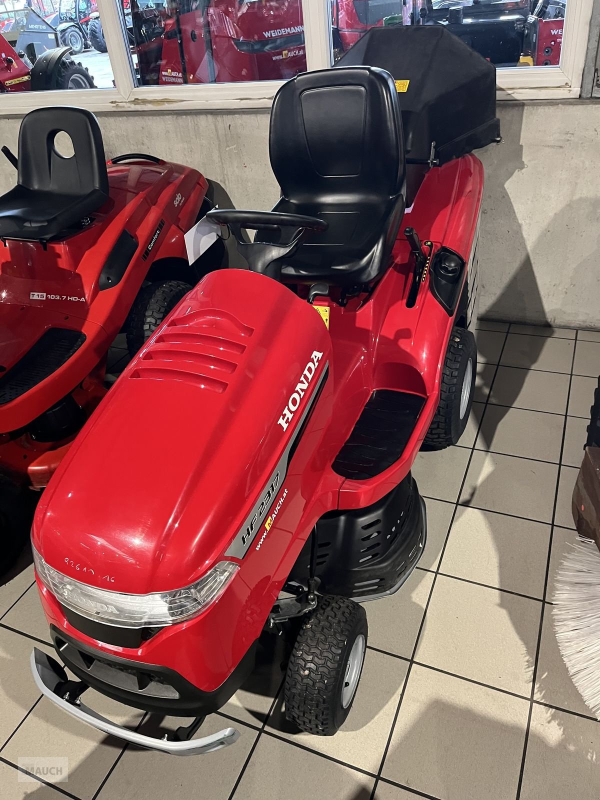 Rasentraktor typu Honda HF 2317HME, Gebrauchtmaschine v Burgkirchen (Obrázek 2)