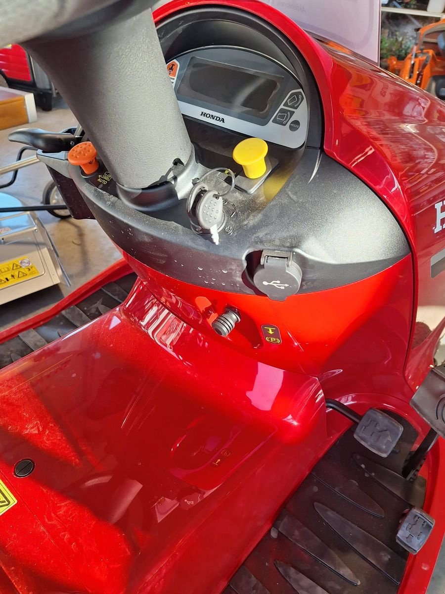 Rasentraktor типа Honda HF 2417 HT, Gebrauchtmaschine в Villach (Фотография 3)