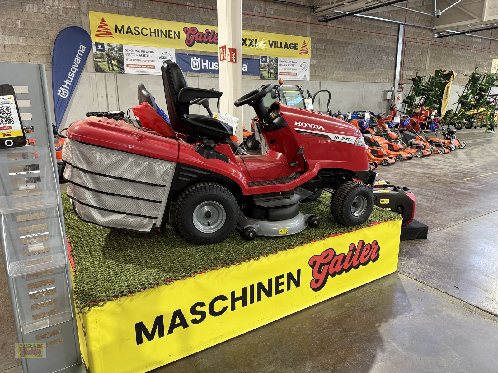 Rasentraktor des Typs Honda HF 2417 HTE Rasentraktor, Neumaschine in Kötschach (Bild 1)