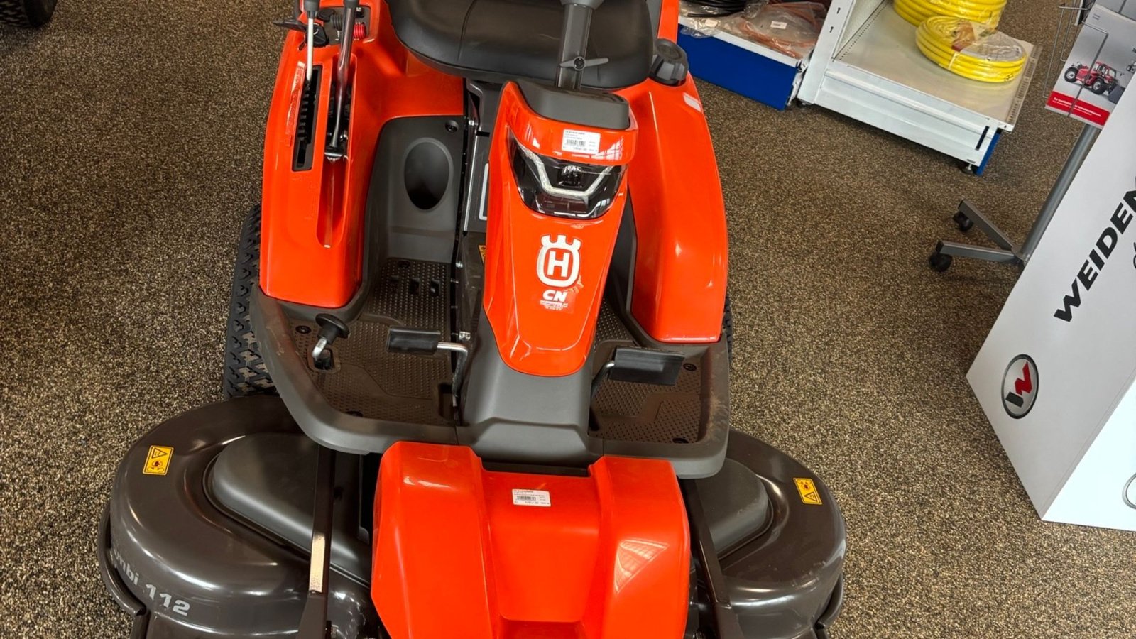 Rasentraktor des Typs Husqvarna 316 TXS AWD Klar til levering., Gebrauchtmaschine in Gram (Bild 6)