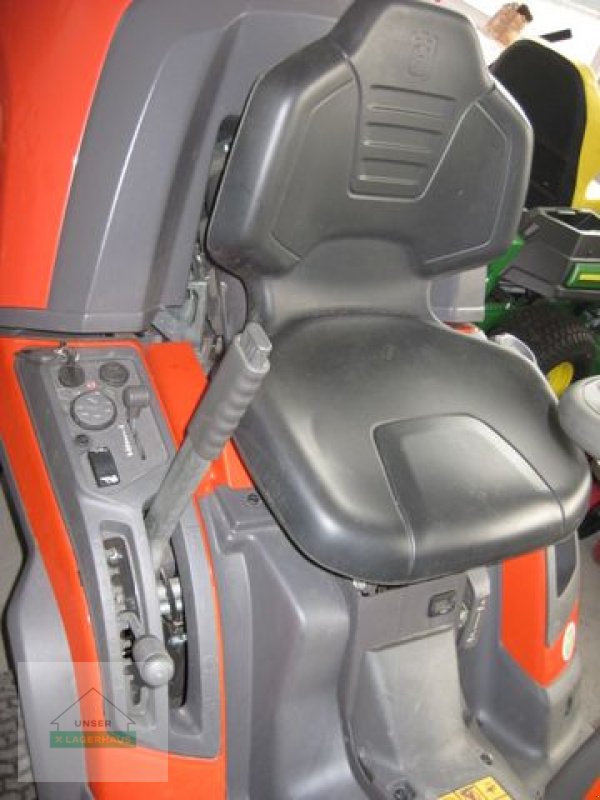 Rasentraktor des Typs Husqvarna 320 Ts AWD, Gebrauchtmaschine in Ottensheim (Bild 8)