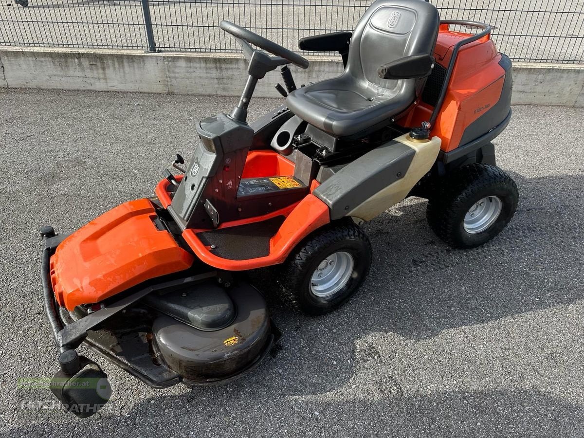 Rasentraktor des Typs Husqvarna 422ts AWD, Gebrauchtmaschine in Kronstorf (Bild 1)