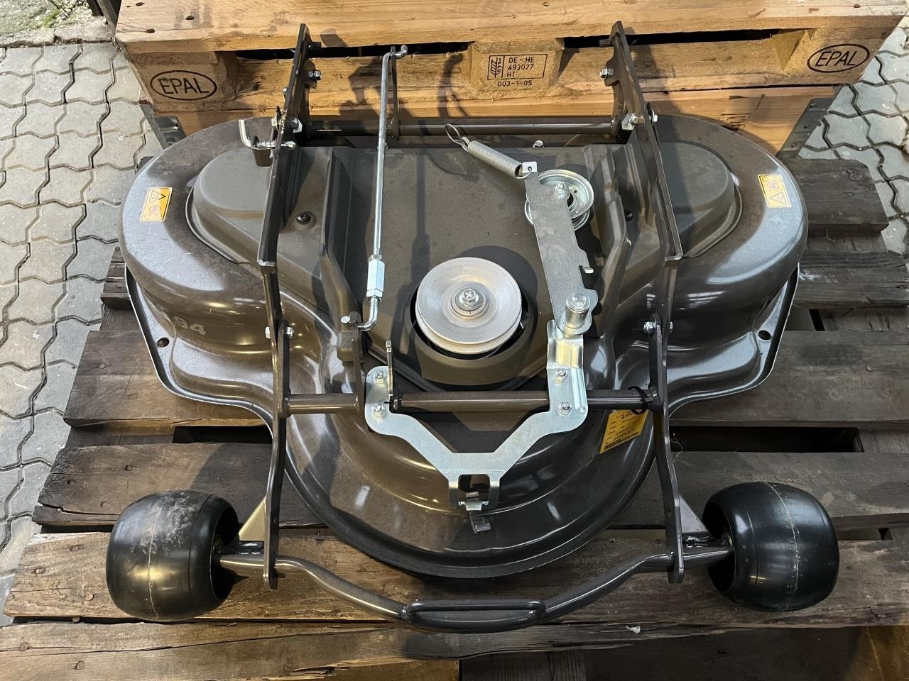 Rasentraktor des Typs Husqvarna 94 KLIPPEBORD, Gebrauchtmaschine in Toftlund (Bild 1)