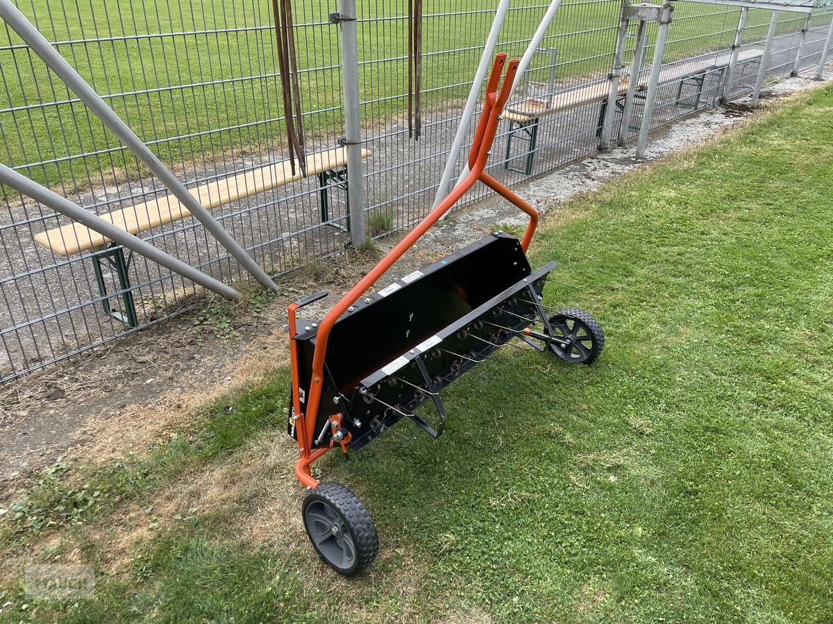 Rasentraktor des Typs Husqvarna Anbauplattform inkl. Vertikutieraufsatz, Neumaschine in Burgkirchen (Bild 11)