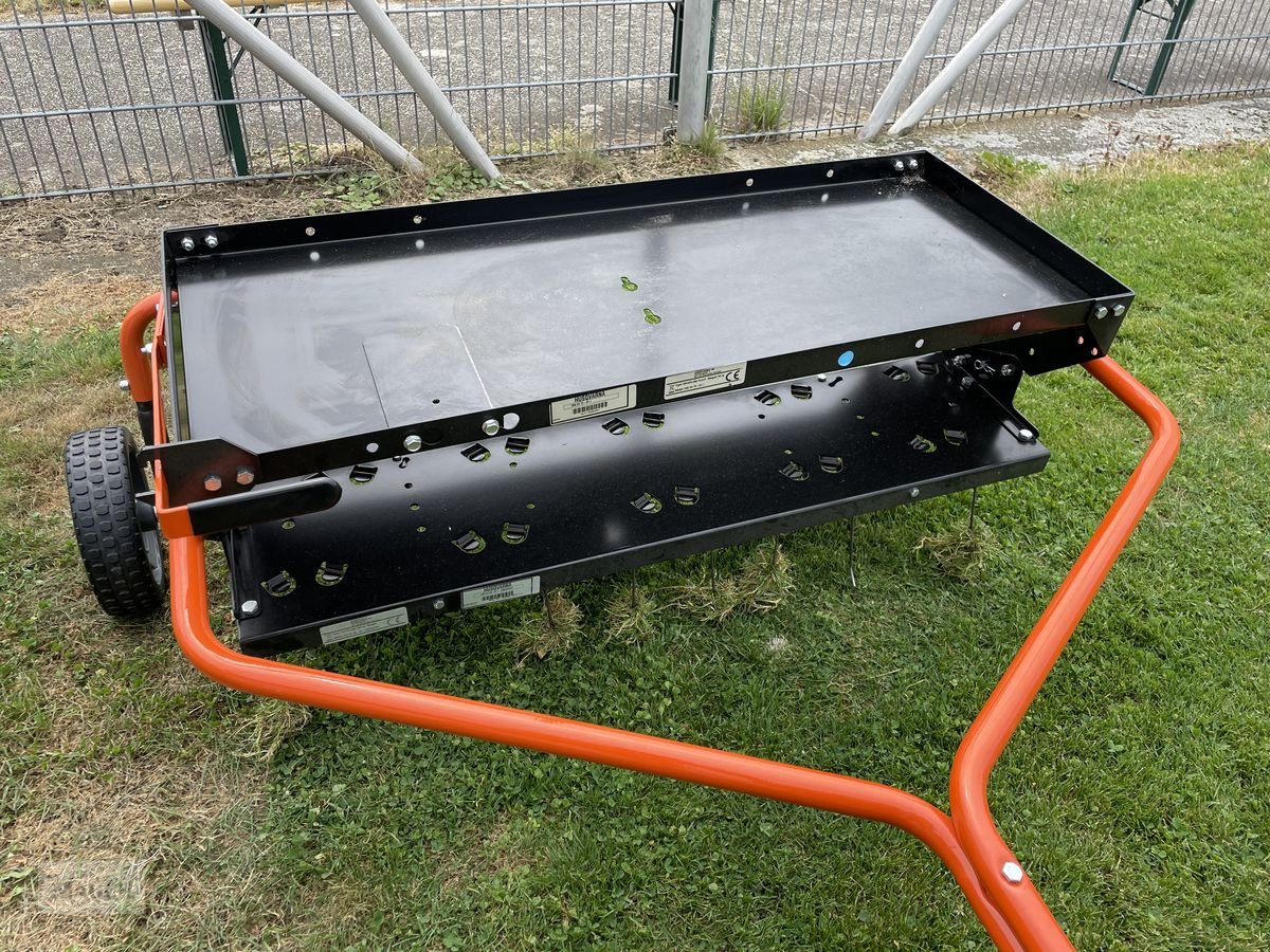 Rasentraktor des Typs Husqvarna Anbauplattform inkl. Vertikutieraufsatz, Neumaschine in Burgkirchen (Bild 3)