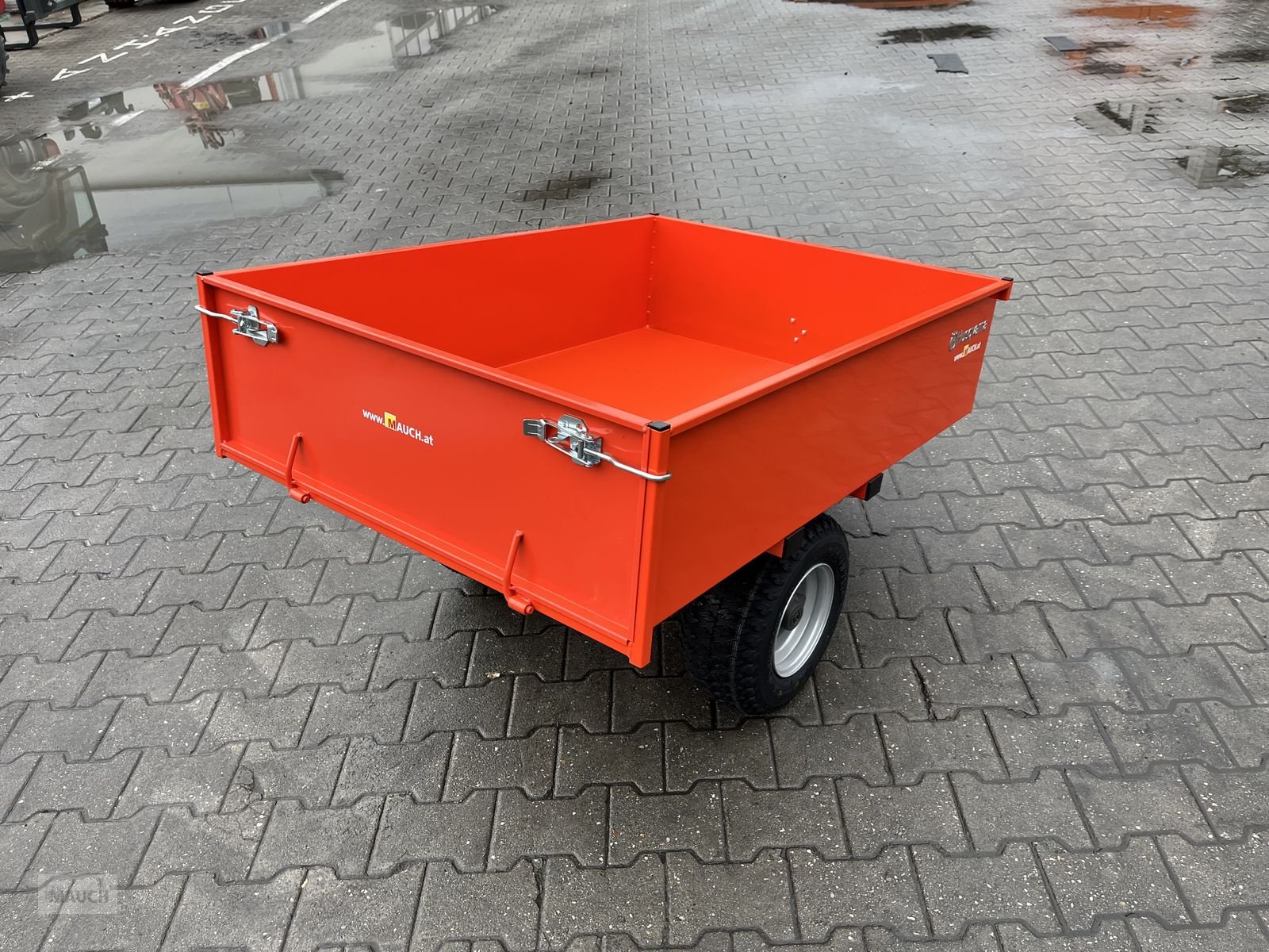 Rasentraktor des Typs Husqvarna Anhänger Profi Kippbar, Neumaschine in Burgkirchen (Bild 9)