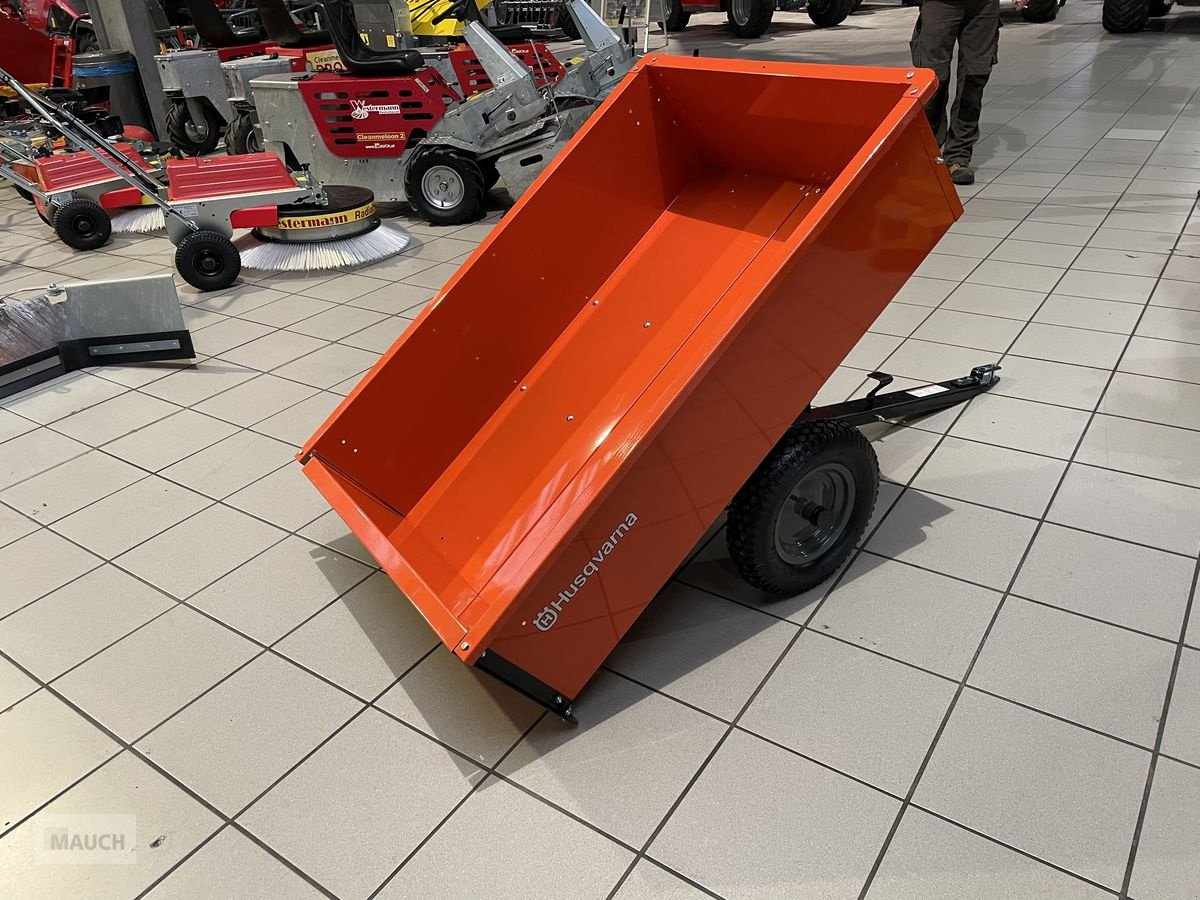 Rasentraktor des Typs Husqvarna Anhänger Standard Kippbar, Neumaschine in Burgkirchen (Bild 2)