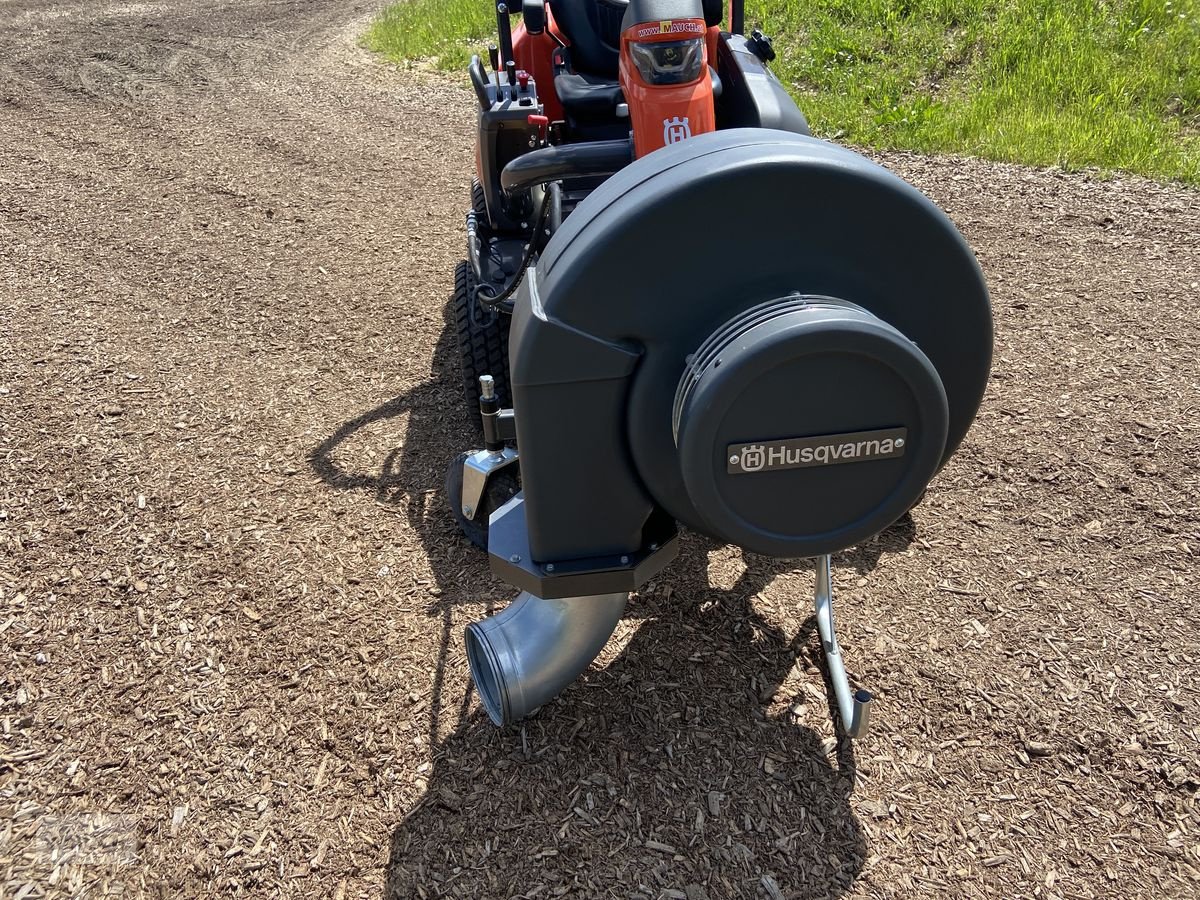 Rasentraktor des Typs Husqvarna Blasgerät für Profi Serie, Neumaschine in Burgkirchen (Bild 4)