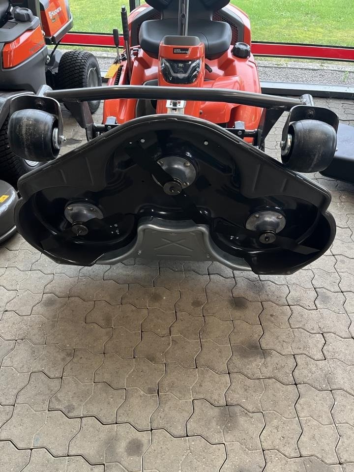 Rasentraktor typu Husqvarna COMBI 112 KLIPPEBORD, Gebrauchtmaschine v Jelling (Obrázek 2)