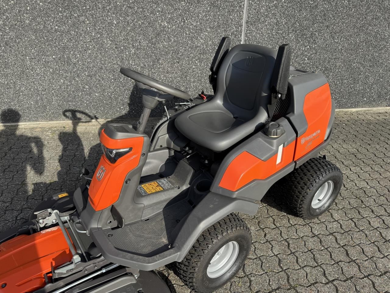 Rasentraktor typu Husqvarna HUSQVARNA 405X, Gebrauchtmaschine v Brønderslev (Obrázek 12)