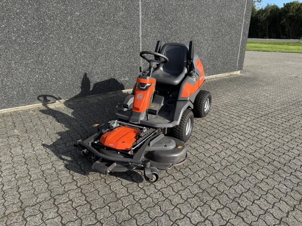 Rasentraktor typu Husqvarna HUSQVARNA 405X, Gebrauchtmaschine v Brønderslev (Obrázek 8)