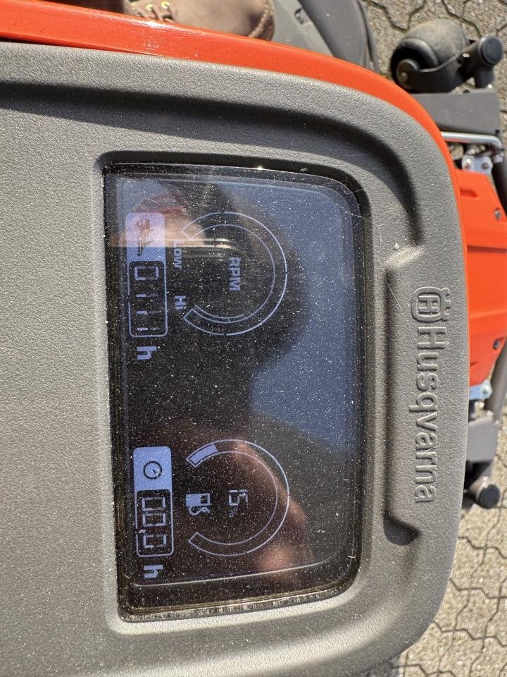 Rasentraktor typu Husqvarna HUSQVARNA 405X, Gebrauchtmaschine v Brønderslev (Obrázek 5)