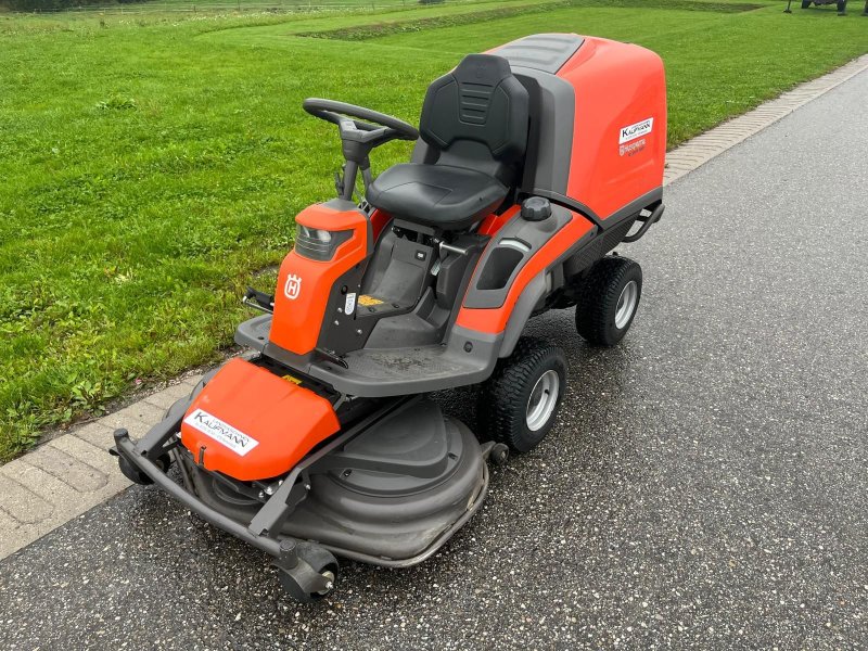 Rasentraktor des Typs Husqvarna Husqvarna  RC 320 TS AWD Rasentraktor, Gebrauchtmaschine in NATTERNBACH (Bild 1)
