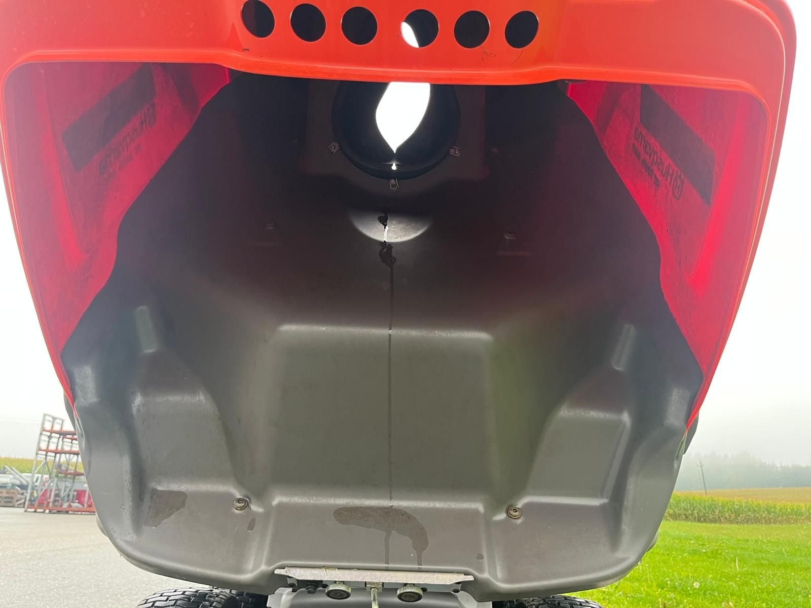 Rasentraktor des Typs Husqvarna Husqvarna  RC 320 TS AWD Rasentraktor, Gebrauchtmaschine in NATTERNBACH (Bild 13)