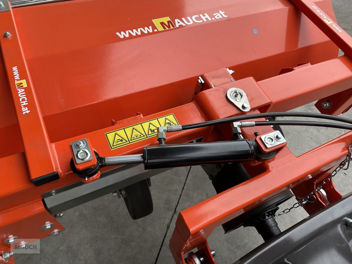 Rasentraktor des Typs Husqvarna Kehrbürste / Kehrmaschine für Dieselrider, Vorführmaschine in Burgkirchen (Bild 10)