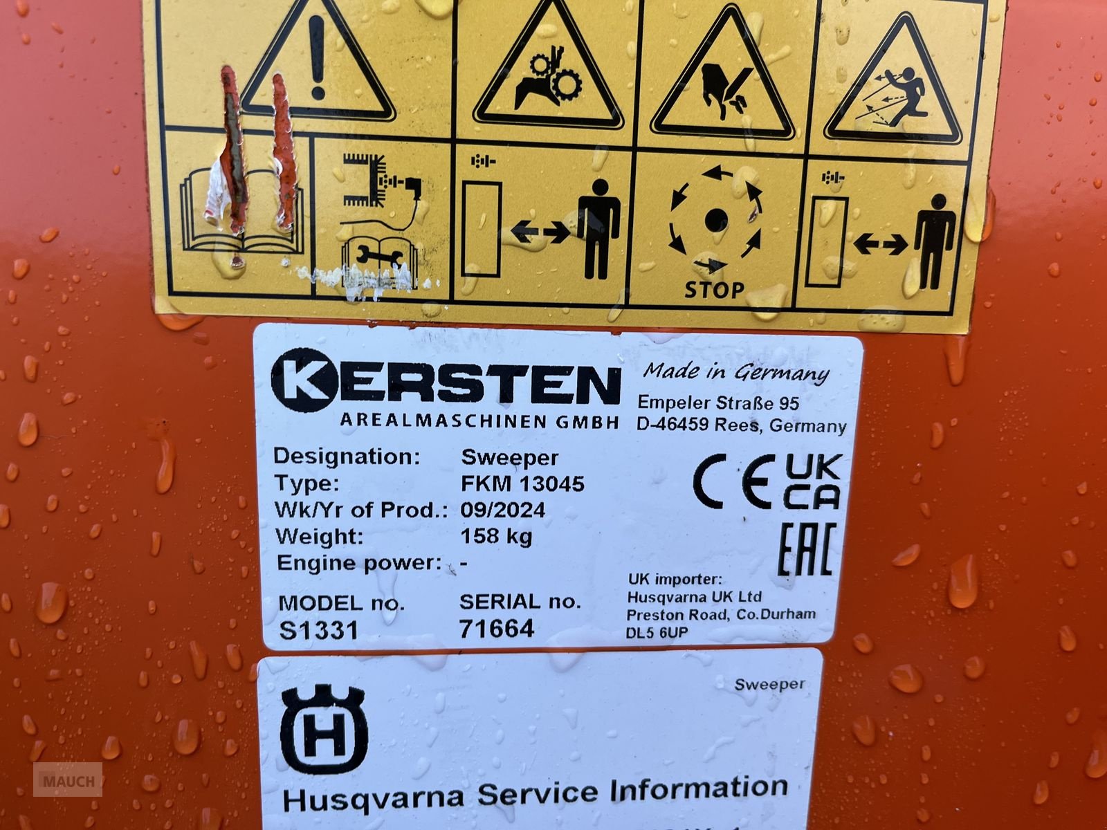 Rasentraktor des Typs Husqvarna Kehrmaschine für 500er Serie mit Sammelwanne, Vorführmaschine in Burgkirchen (Bild 4)