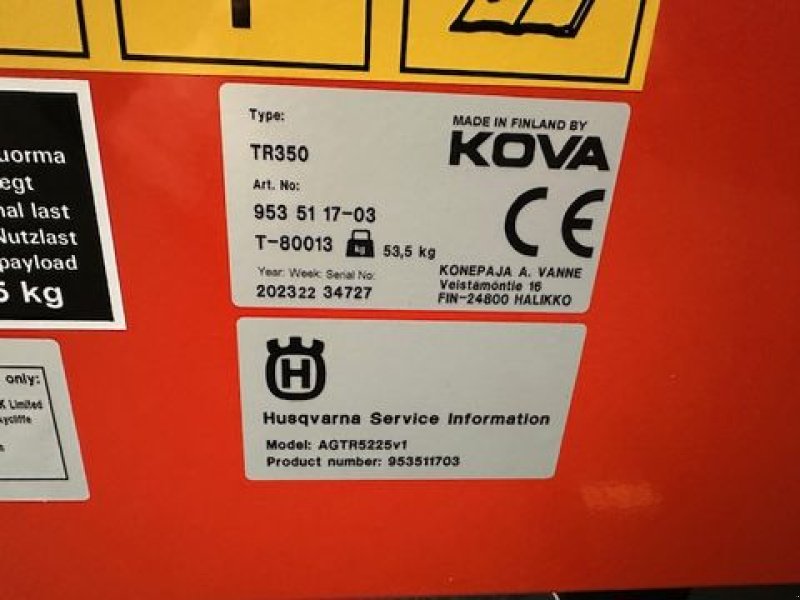 Rasentraktor des Typs Husqvarna kippbarer Anhänger, 225kg Traglast, Neumaschine in Tamsweg (Bild 3)