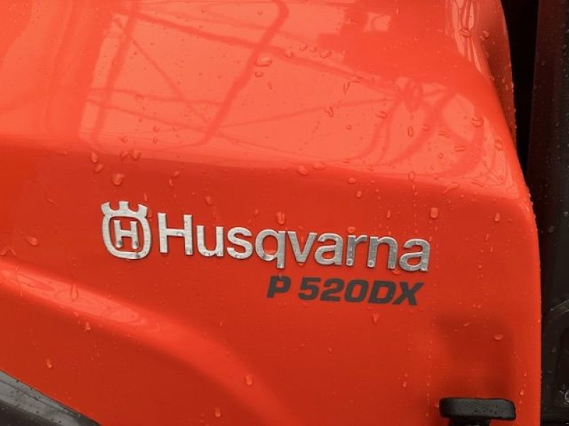 Rasentraktor des Typs Husqvarna Kommunalrider P520DX mit 155Xcm Mähdeck 19,99PS, Neumaschine in Tamsweg (Bild 2)