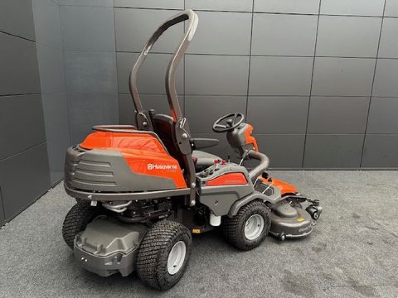 Rasentraktor des Typs Husqvarna Kommunalrider P524 mit 122cm Mähdeck 18,9PS, Neumaschine in Tamsweg (Bild 8)