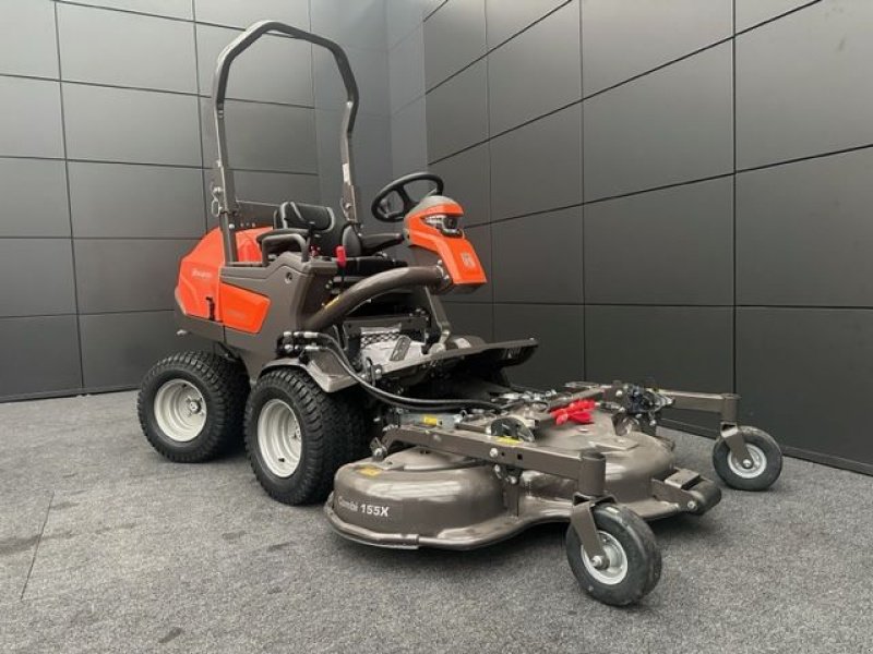 Rasentraktor des Typs Husqvarna Kommunalrider P525DX mit 155Xcm Mähdeck, Neumaschine in Tamsweg (Bild 1)