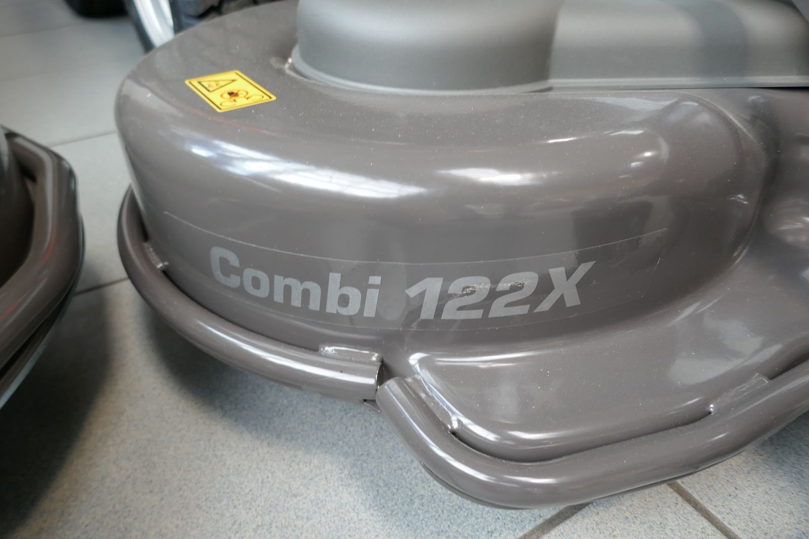 Rasentraktor typu Husqvarna P 524 EFI, Gebrauchtmaschine v Villach (Obrázek 2)