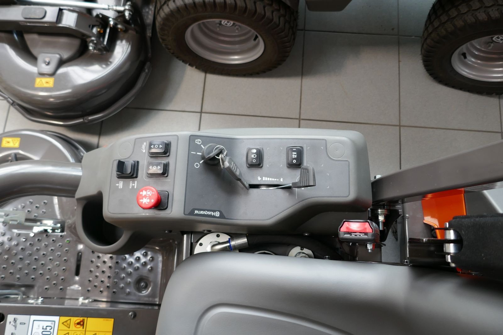 Rasentraktor typu Husqvarna P 524 EFI, Gebrauchtmaschine v Villach (Obrázek 6)