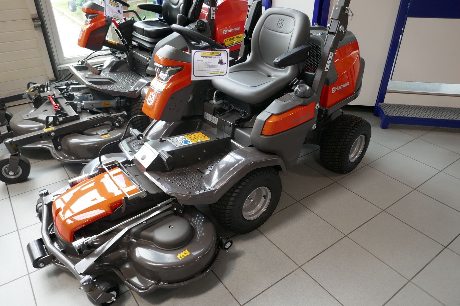 Rasentraktor typu Husqvarna P 524 EFI, Gebrauchtmaschine v Villach (Obrázek 3)