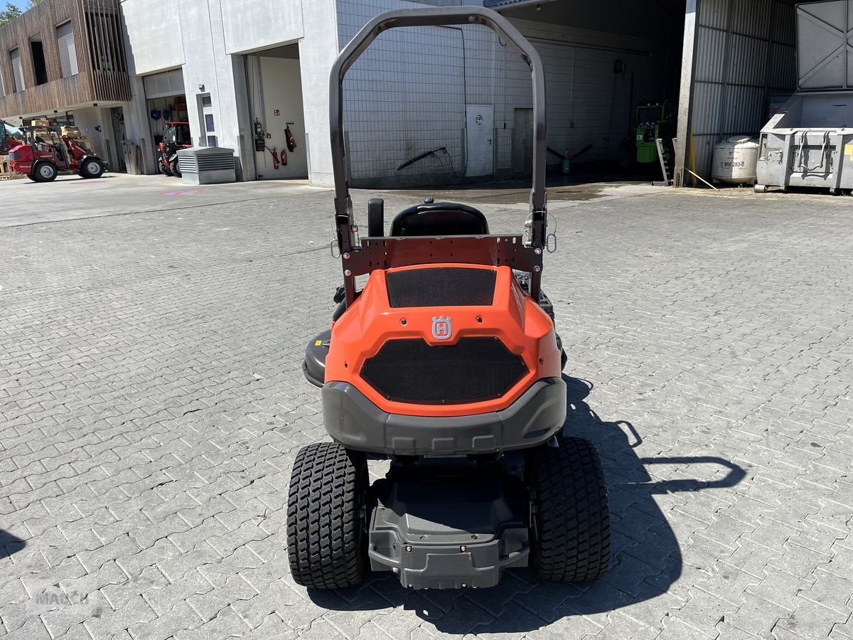 Rasentraktor des Typs Husqvarna P 535HX Hybrid Rider nur 10h, Vorführmaschine in Burgkirchen (Bild 7)