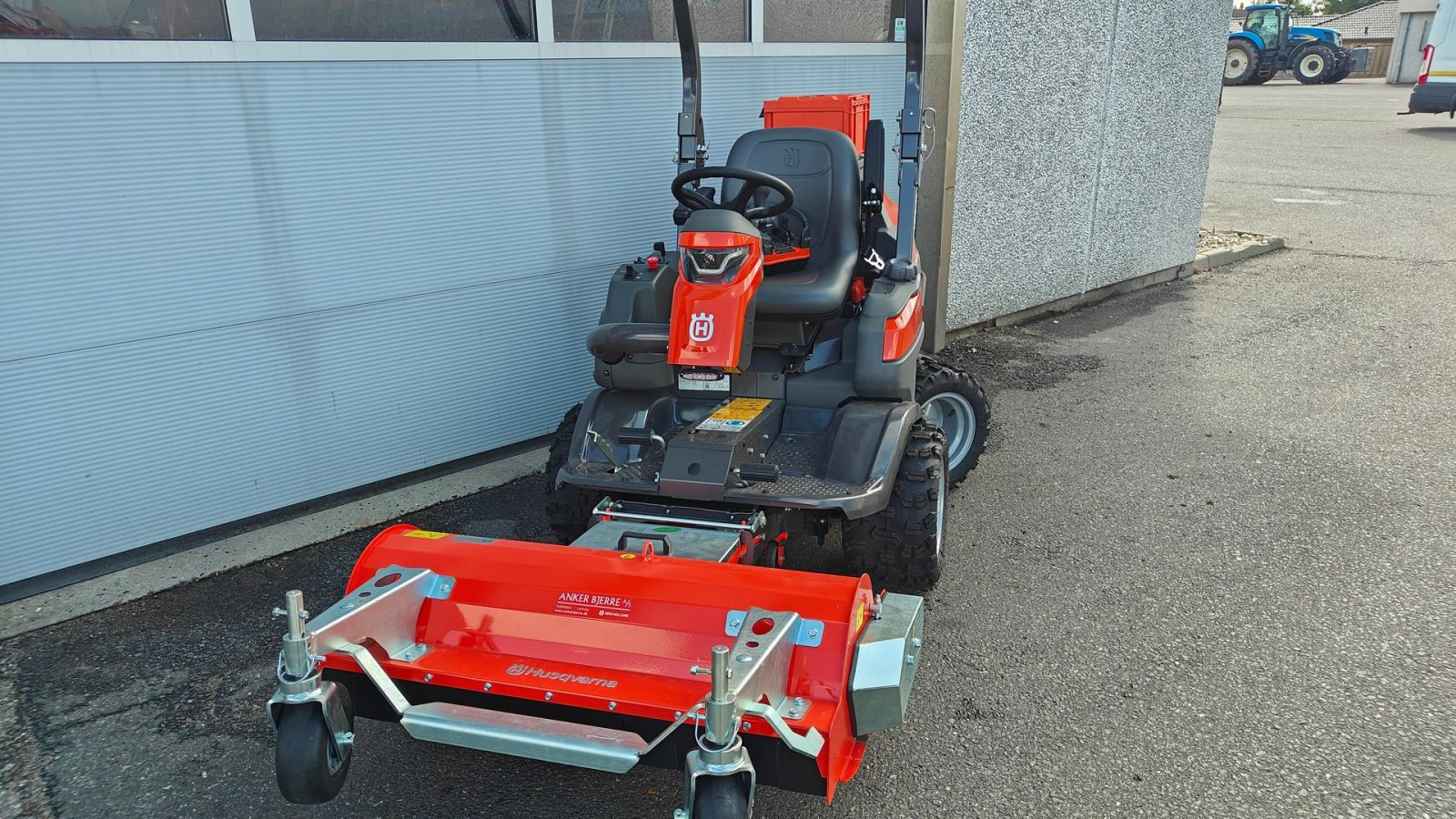 Rasentraktor типа Husqvarna P524 XR fjernstyret, Gebrauchtmaschine в Holstebro (Фотография 9)