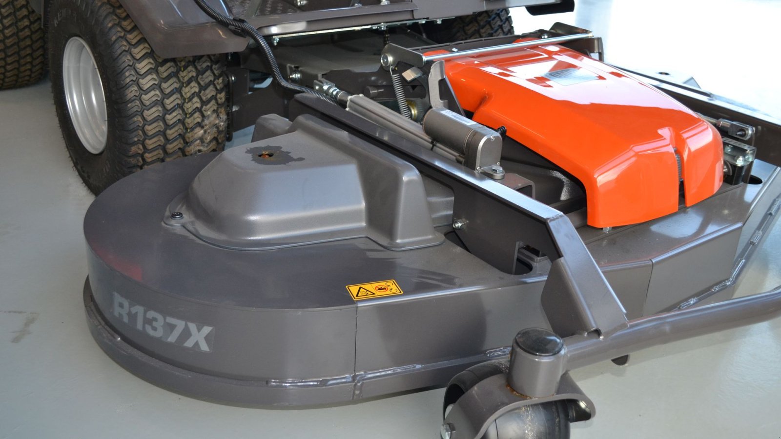 Rasentraktor del tipo Husqvarna P524X Efi, Gebrauchtmaschine en Glamsbjerg (Imagen 12)