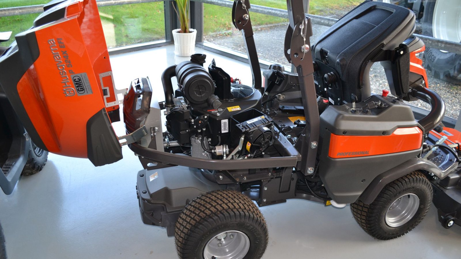 Rasentraktor del tipo Husqvarna P524X Efi, Gebrauchtmaschine en Glamsbjerg (Imagen 14)