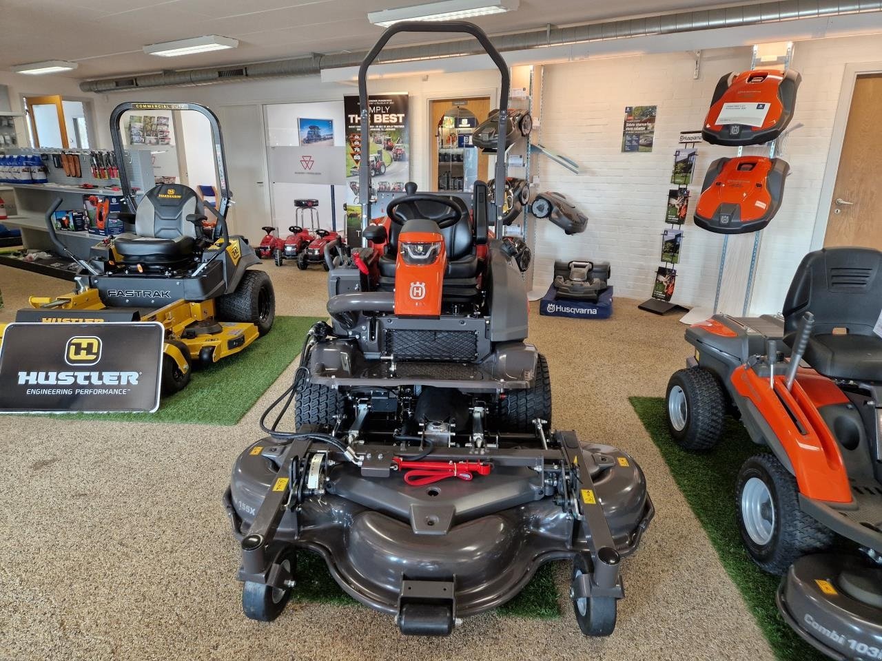 Rasentraktor des Typs Husqvarna P525 DX, Gebrauchtmaschine in Jelling (Bild 2)