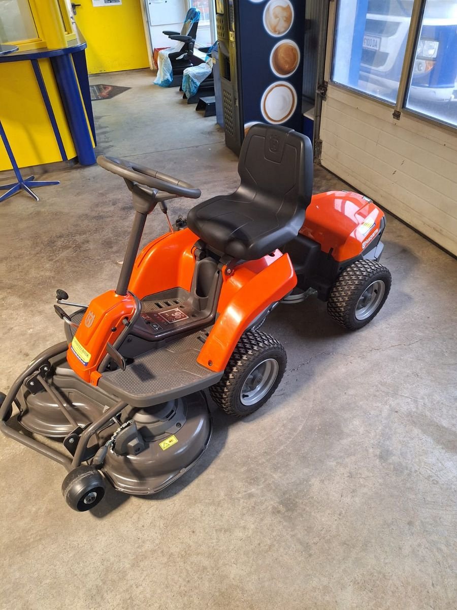 Rasentraktor za tip Husqvarna R 112iC, Gebrauchtmaschine u Villach (Slika 1)