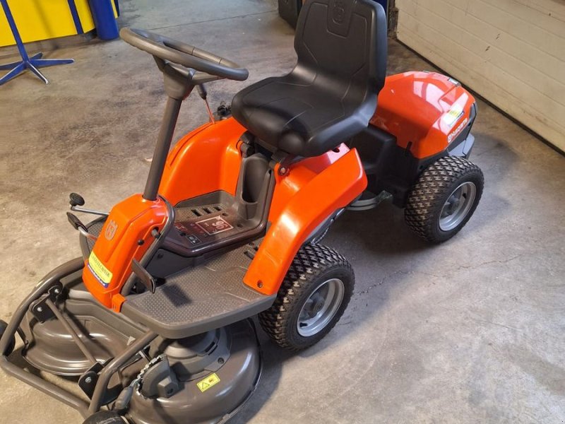 Rasentraktor des Typs Husqvarna R 112iC, Gebrauchtmaschine in Villach (Bild 1)