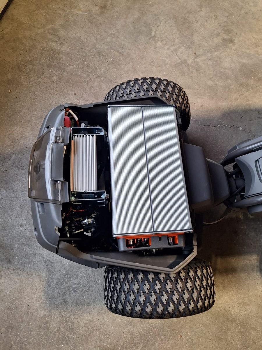 Rasentraktor a típus Husqvarna R 112iC, Gebrauchtmaschine ekkor: Villach (Kép 8)