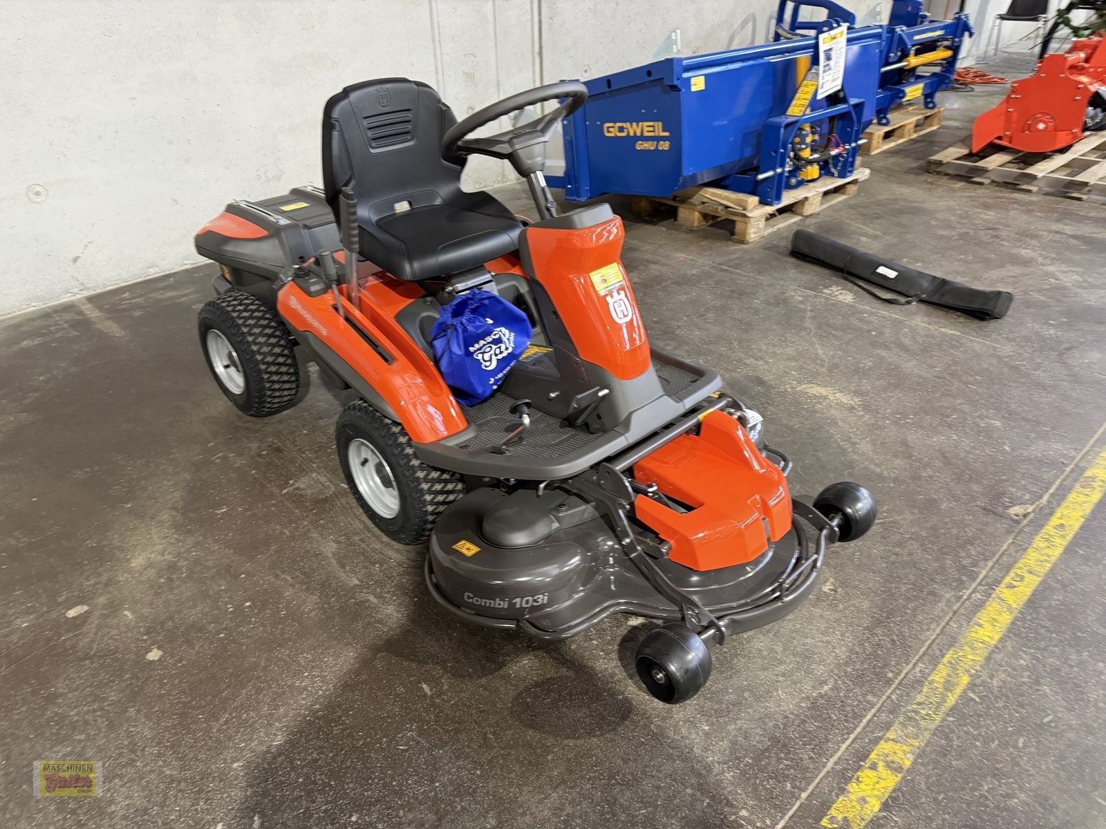 Rasentraktor a típus Husqvarna R  200iX AWD Rider mit Allrad und Elektroantrieb, Neumaschine ekkor: Kötschach (Kép 8)