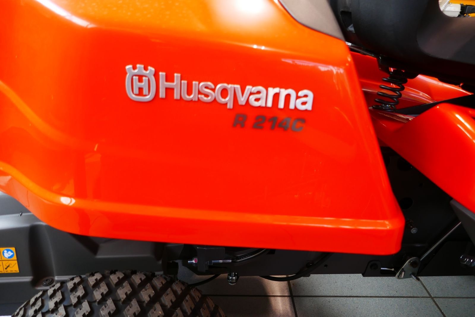 Rasentraktor typu Husqvarna R 214 C, Gebrauchtmaschine v Villach (Obrázek 4)