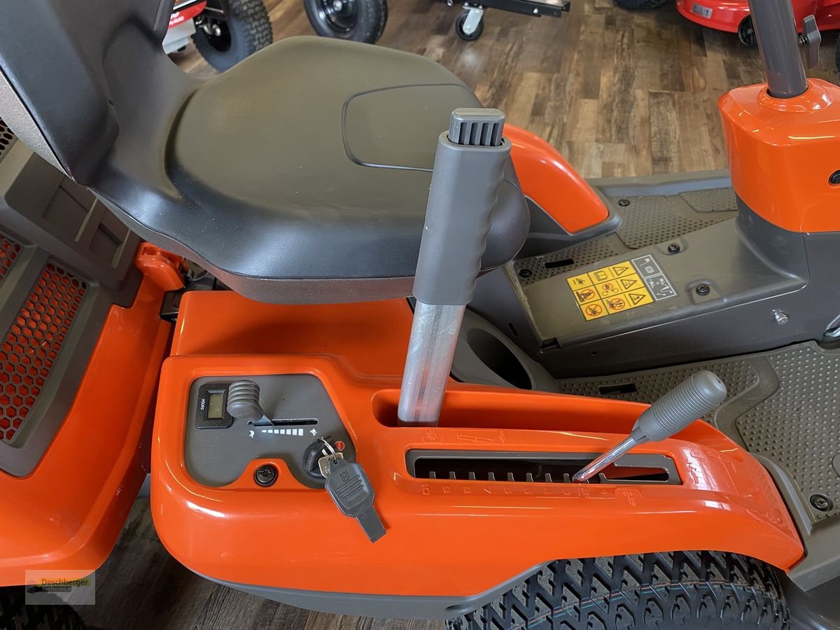 Rasentraktor типа Husqvarna R 214 TC Comfort Edition, Neumaschine в Senftenbach (Фотография 5)