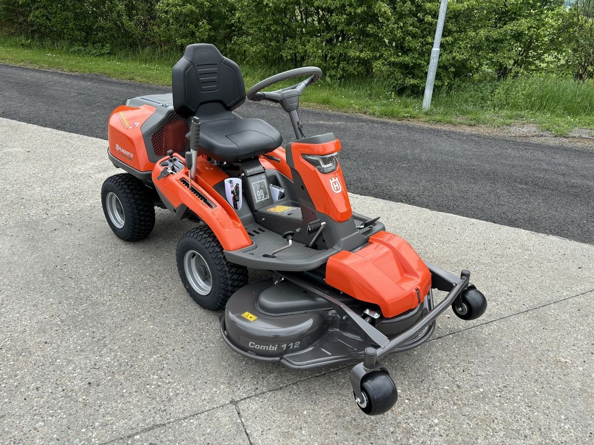 Rasentraktor des Typs Husqvarna R 316 TXs AWD, Neumaschine in Starrein (Bild 10)