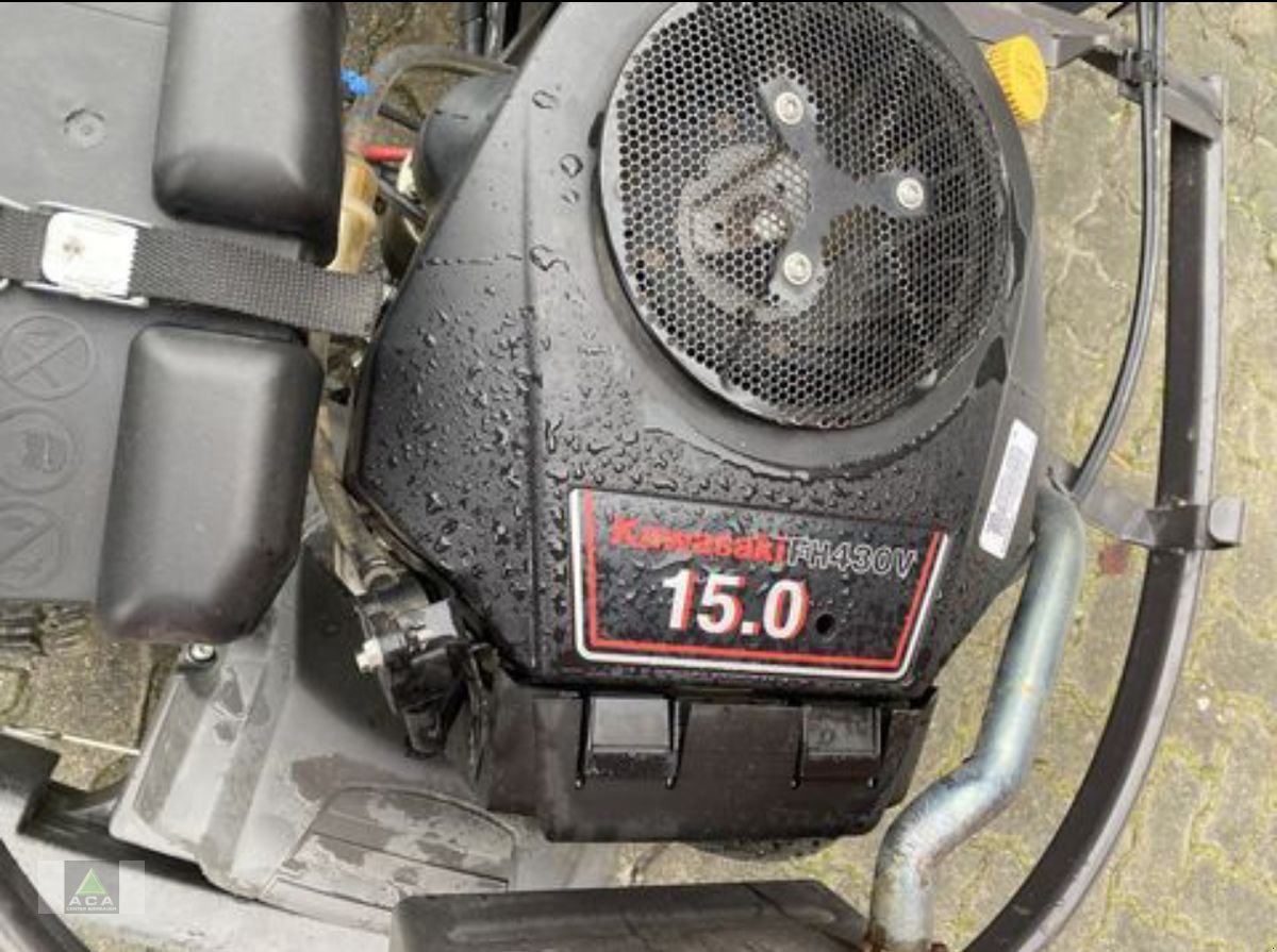 Rasentraktor от тип Husqvarna R15Ts AWD, Gebrauchtmaschine в Markt Hartmannsdorf (Снимка 4)