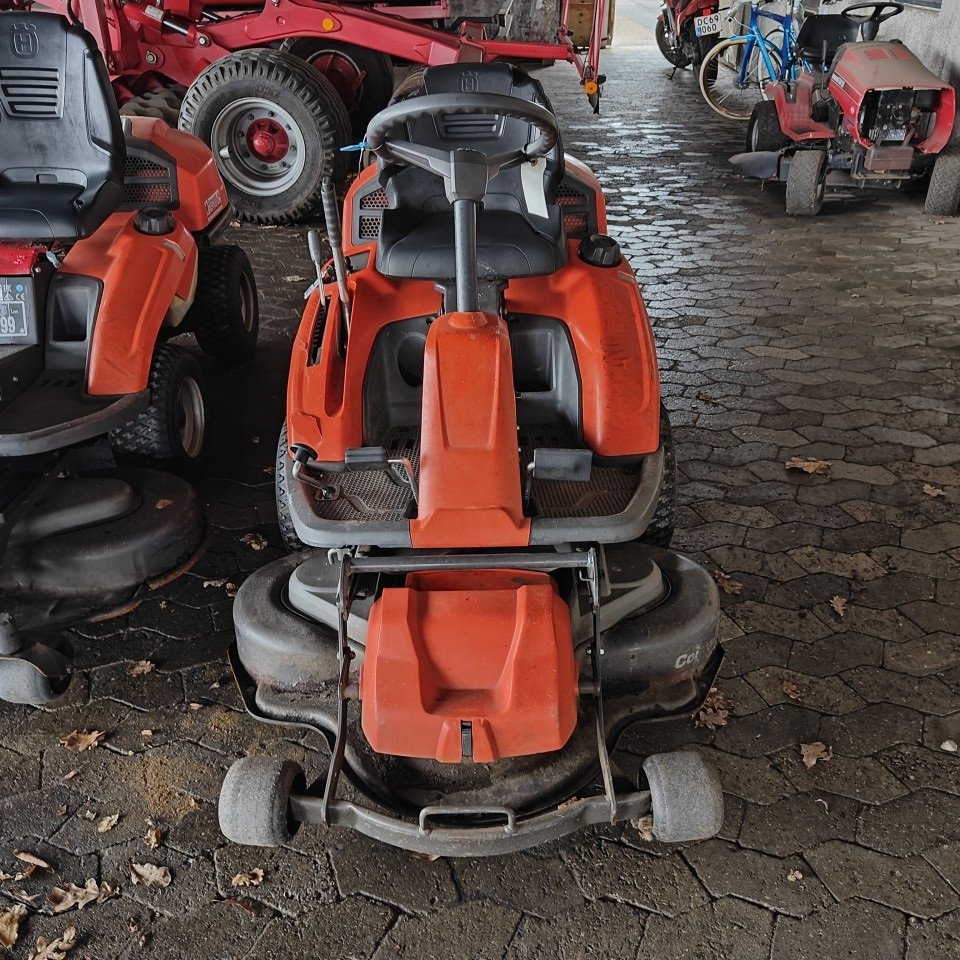 Rasentraktor typu Husqvarna R213C, Gebrauchtmaschine w Viborg (Zdjęcie 1)