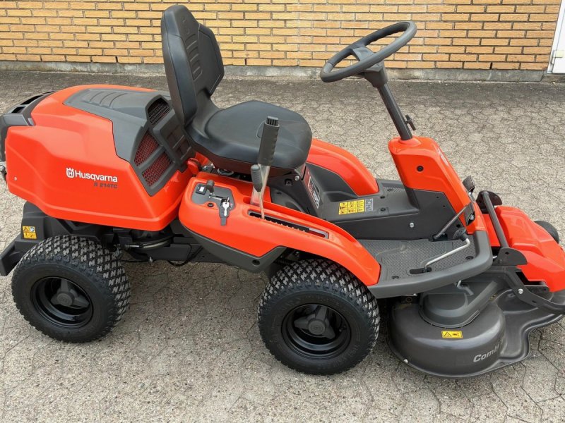 Rasentraktor типа Husqvarna R214TC, Gebrauchtmaschine в Tinglev (Фотография 1)