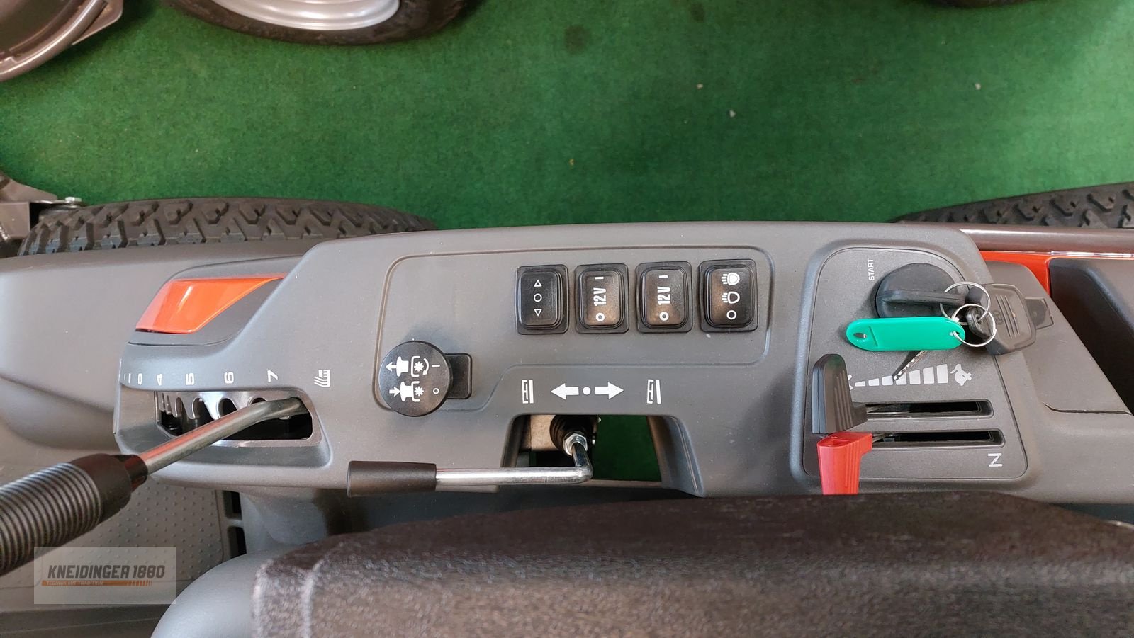 Rasentraktor tip Husqvarna R420TsX AWD, Neumaschine in Altenfelden (Poză 5)