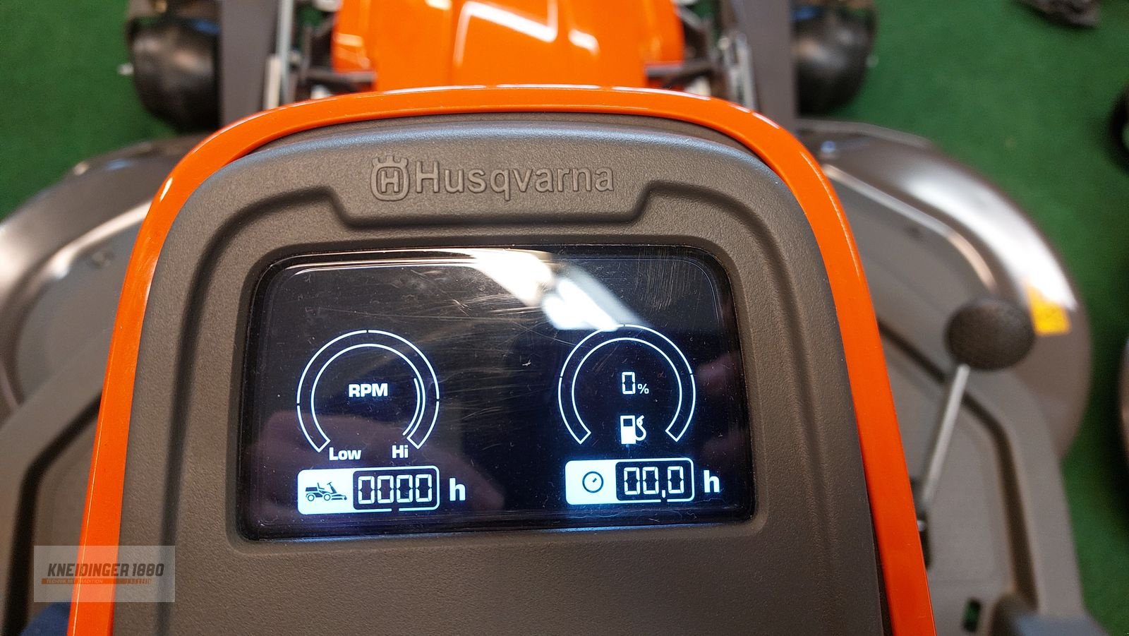 Rasentraktor tip Husqvarna R420TsX AWD, Neumaschine in Altenfelden (Poză 4)