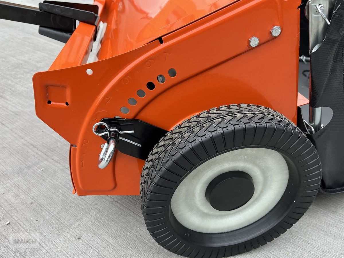 Rasentraktor des Typs Husqvarna Rasenkehrmaschine klein 500L, Neumaschine in Burgkirchen (Bild 7)