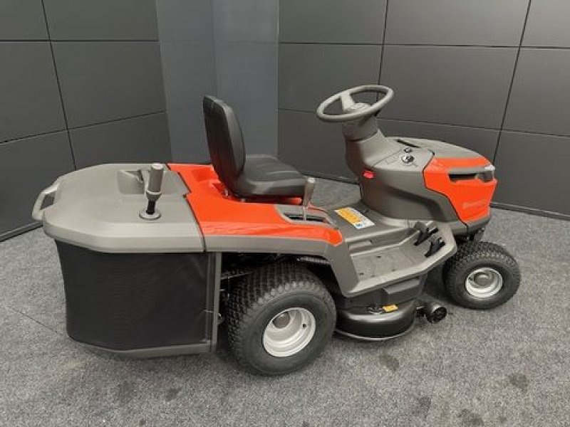 Rasentraktor des Typs Husqvarna Rasentraktor TC112 mit 95cm Mähdeck 10,8PS, Neumaschine in Tamsweg (Bild 5)