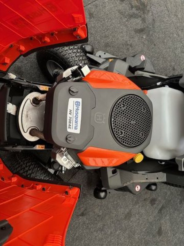 Rasentraktor des Typs Husqvarna Rasentraktor TC220T 108cm Schnittbreite 19,6PS, Neumaschine in Tamsweg (Bild 11)