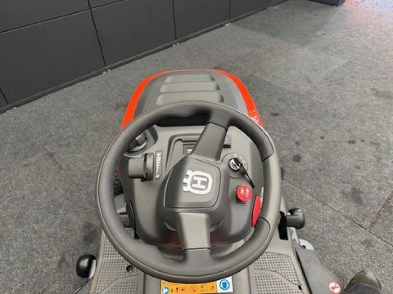 Rasentraktor des Typs Husqvarna Rasentraktor TC220T 108cm Schnittbreite 19,6PS, Neumaschine in Tamsweg (Bild 14)