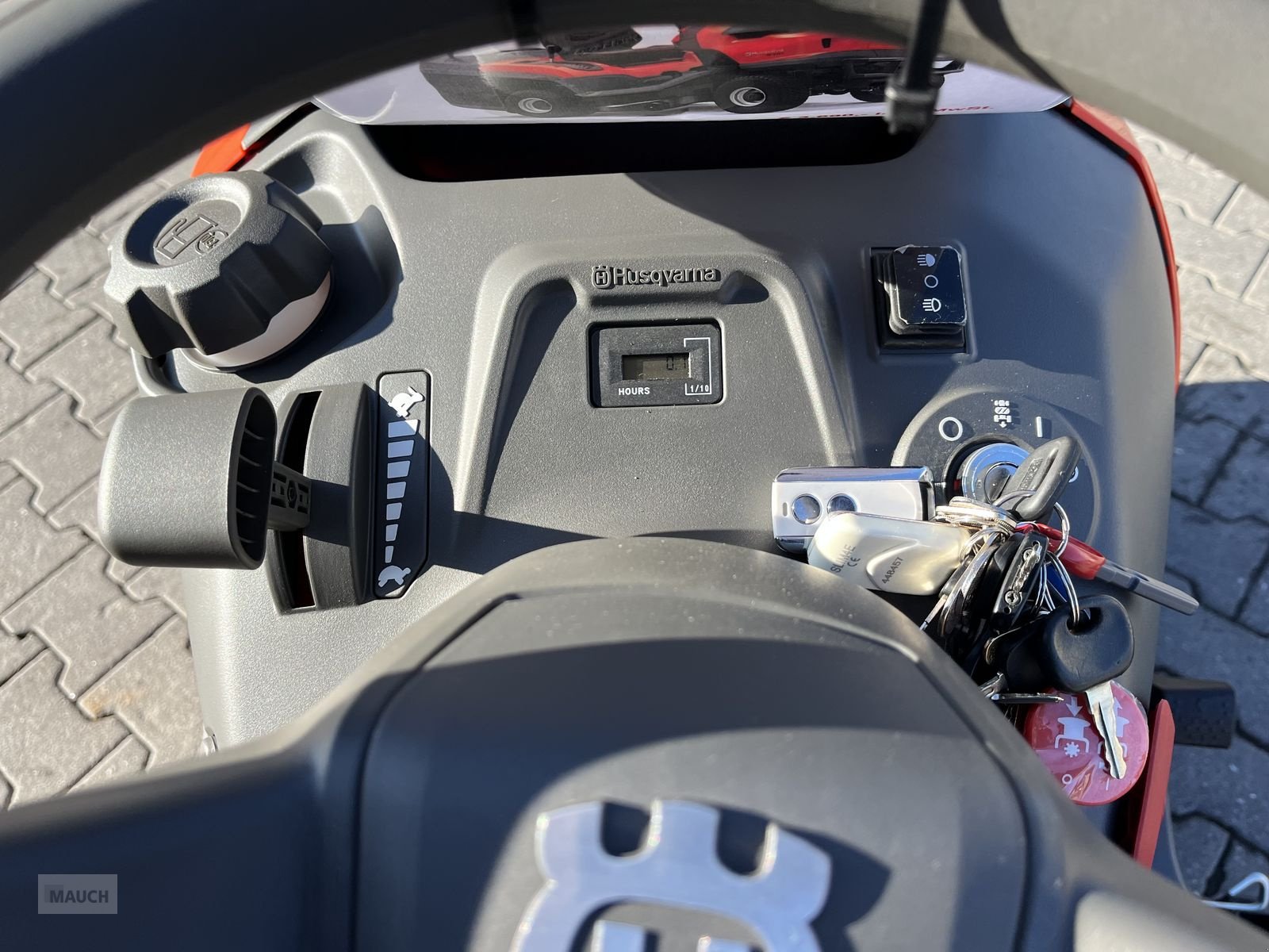 Rasentraktor от тип Husqvarna Rasentraktor TS 215T mit Seitenauswurf / Mulchki, Neumaschine в Burgkirchen (Снимка 5)